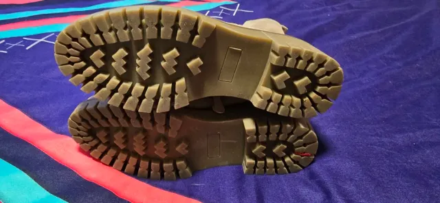 Botas Khloe Marin Beige.