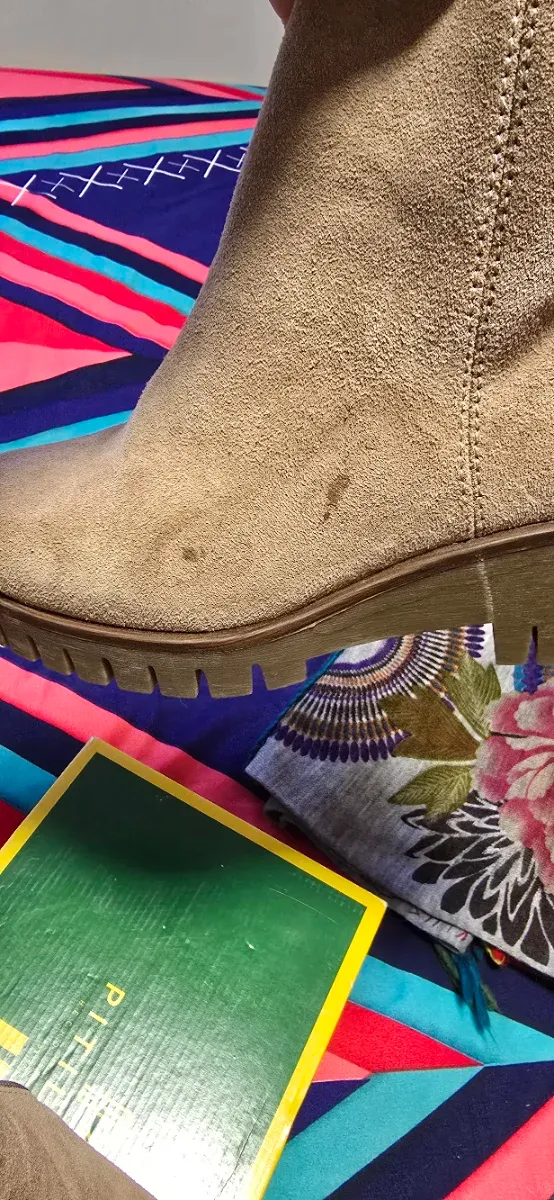 Botas Khloe Marin Beige.