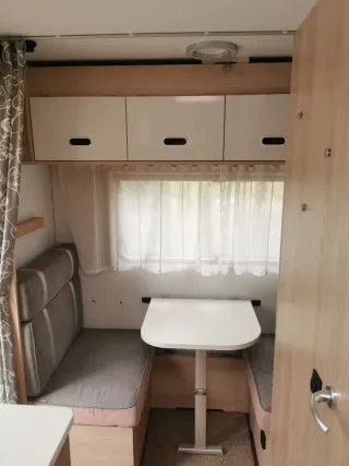 Caravana Adria Aviva 360 DD <750kg