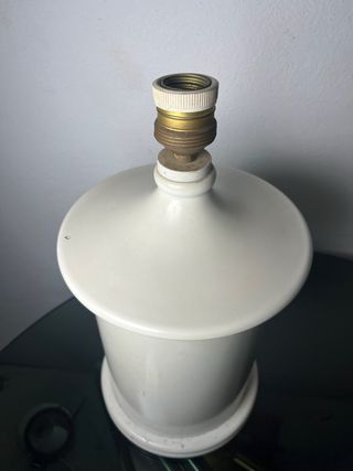 Lámpara de mesa metálica años 70