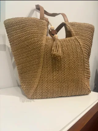 Precioso Bolso de playa de rafia