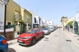 Casa adosada en venta en Los Boliches en Fuengirola