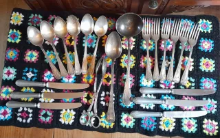 Cubertería de alpaca