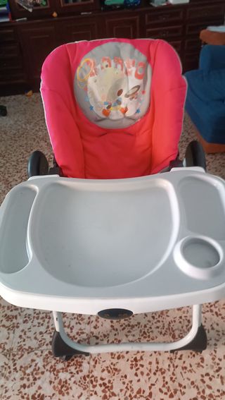 Trona de bebé rosa