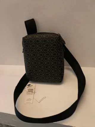 Borsa Calvin Klein monogram nera