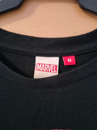 Camiseta Marvel Negra