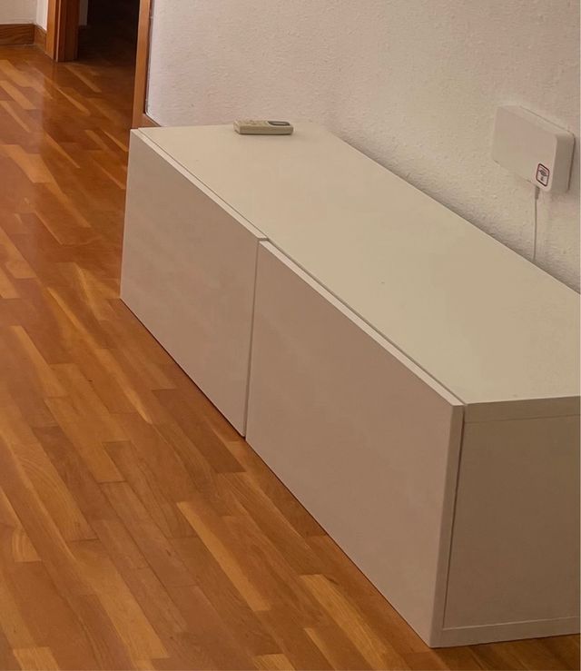 Conjunto de muebles a retirar en BCN