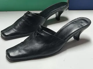 Zapatos de tacón negros talla 39