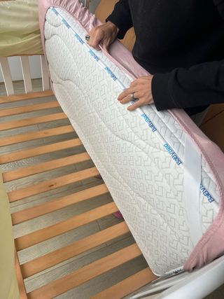 Cuna de bebé blanca + colchon