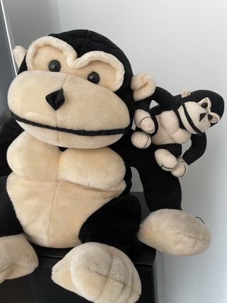 Peluche papá mono y monito