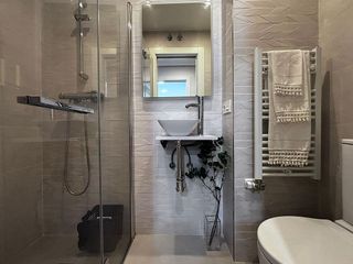 Piso en alquiler en Plaza España - Villa Pilar - Reyes Católicos - Vadillos en Burgos