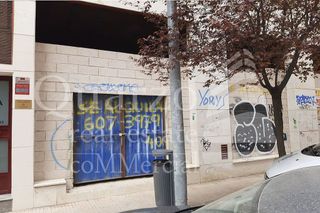 Local comercial en alquiler en Centro en Cáceres