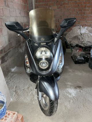 Moto SYM GTS 125 - Menos de 30.000 km