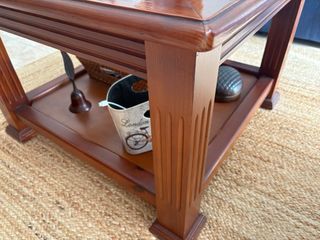 Mesa de centro de madera y cristal