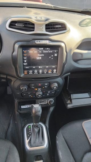 SIN ENTRADA! Jeep Renegade AUTOMÁTICO! 151C.V.!