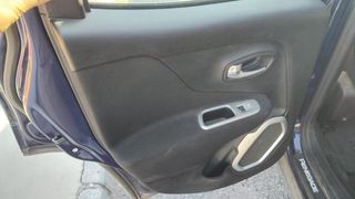 SIN ENTRADA! Jeep Renegade AUTOMÁTICO! 151C.V.!