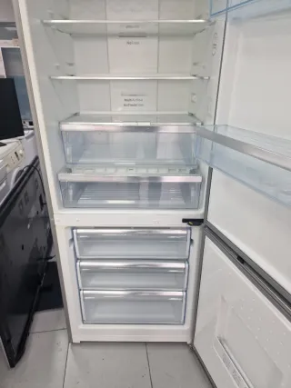 Nevera Bosch Grande 2m x 70cm ancho