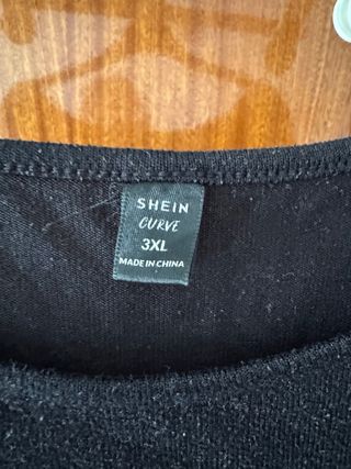 Jersey negro con estampado étnico