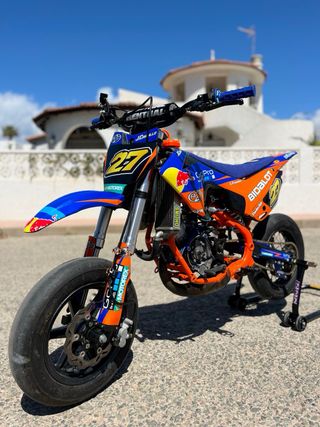 Moto Supermotard Circuito Azul/Naranja