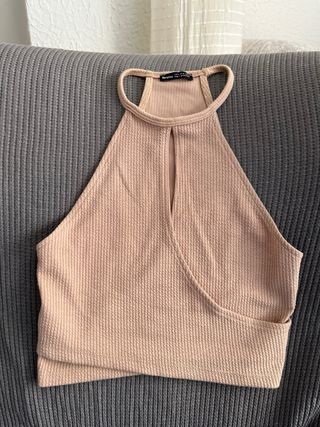 Top Bershka tirantes color carne talla S