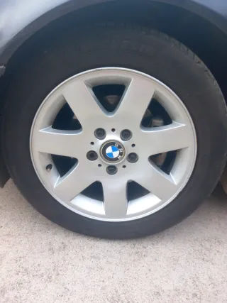 Llantas BMW 16 pulgadas con neumáticos