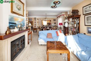 Chalet en venta en Benalúa de las Villas