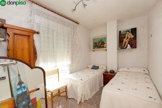 Chalet en venta en Benalúa de las Villas