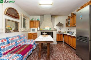 Chalet en venta en Benalúa de las Villas