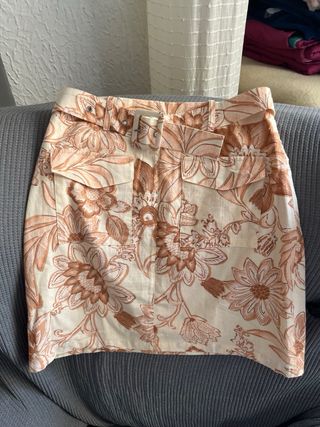 Falda Mango floral beige/rosa Talla S