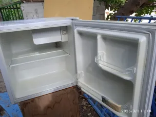 Nevera pequeña Joce 46L con congelador