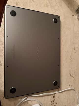 MacBook Pro 14” Plata