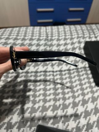 Occhiali da sole Yves Saint Laurent neri