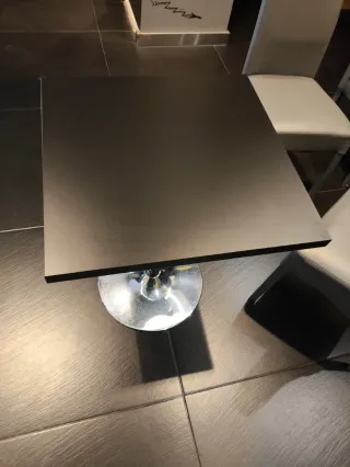 14 Mesas de comedor pie central precio por unidad