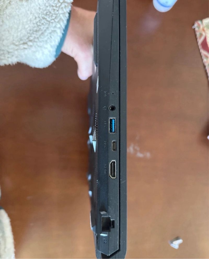 MSI Katana i7 11800H 16GB RTX3060 afbeelding 4