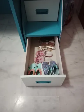 Dormitorio infantil litera con cajones