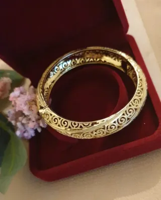 Pulsera chapada en oro resistente al agua