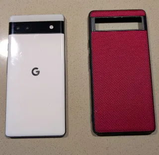 Google Pixel 6a , Caja y Funda Roja