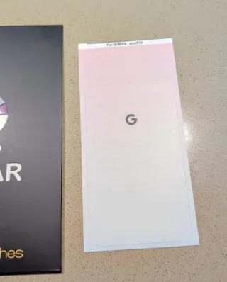 Google Pixel 6a , Caja y Funda Roja