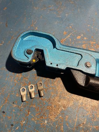 Prensa crimpadora terminales eléctricos