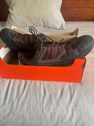 Zapatillas Montaña Hombre Quechua Marrón/Negro