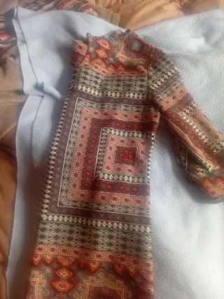 Vestido talla S y regalo medias marrones a juego