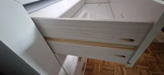 Cómoda blanca 4 cajones.