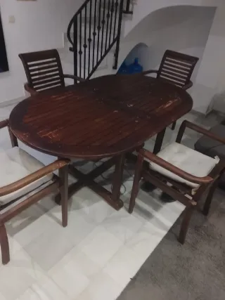 Mesa de comedor de madera maciza y 6 sillas
