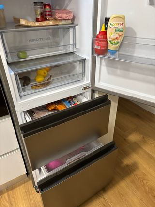 Frigorífico Haier HTW5620CNMG Combi COMO NUEVA