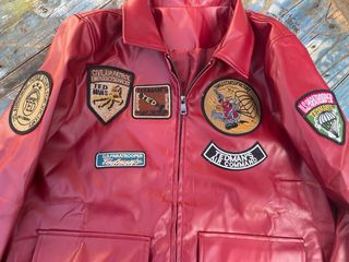 Cazadora Estilo Piloto piel roja. NUEVA Talla M.