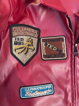 Cazadora Estilo Piloto piel roja. NUEVA Talla M.