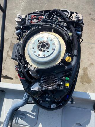 Motor Yamaha 300 V6 4.2L 2022