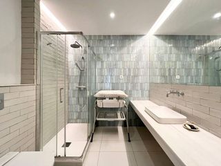 Local comercial en venta en El Parc i la Llacuna del Poblenou en Barcelona