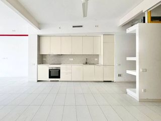 Local comercial en venta en El Parc i la Llacuna del Poblenou en Barcelona