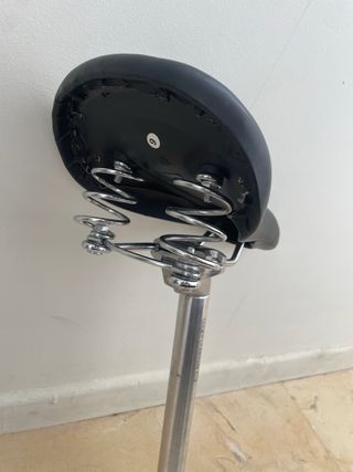 Sillín de bicicleta con amortiguador